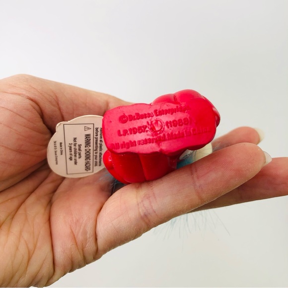 RARE Thing 1 Thing 2 Keychain Dr. Seuss Landing 2 sides furry hair loop pendant - Picture 4 of 5